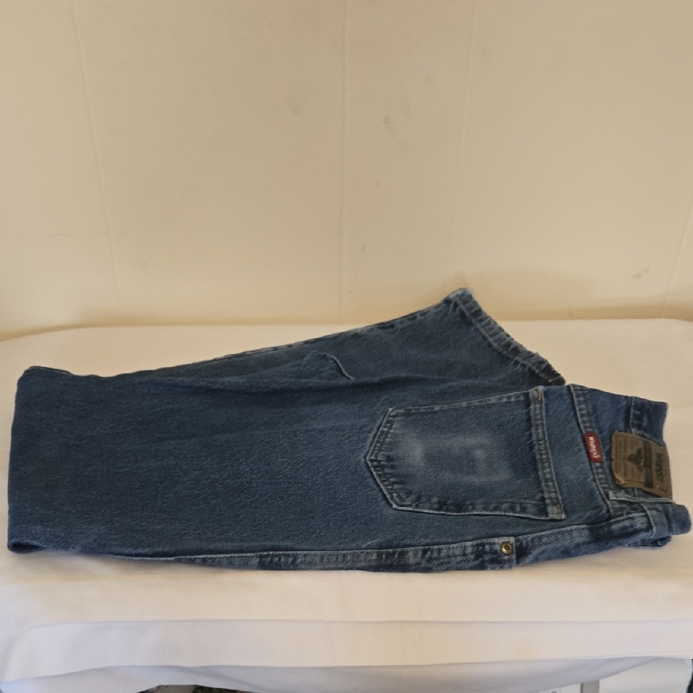 Men's Wrangler Relaxed Blue Jeans